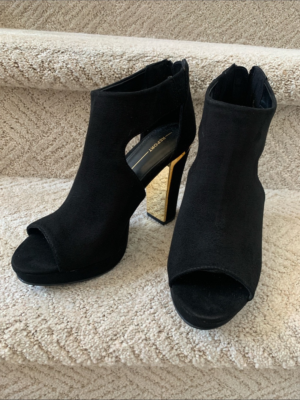 REPORT Black Open-Toe High Heels “Lilina”Faux Suede w/Gold Accents 8.5 New